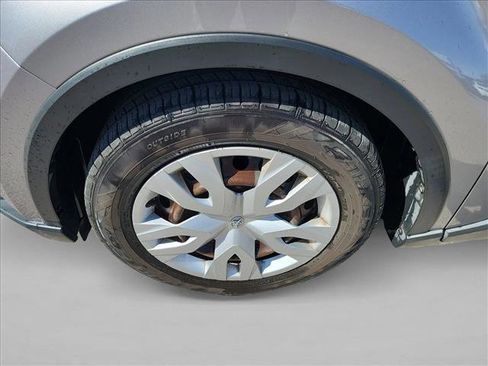 Used 2020 Toyota C-HR LE image 9