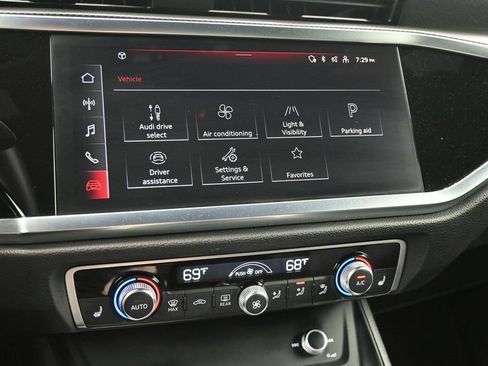 Used 2025 Audi Q3 2.0T Premium AWD/4WD image 6