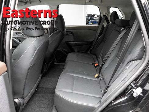 Used 2023 Nissan Rogue S AWD/4WD image 21