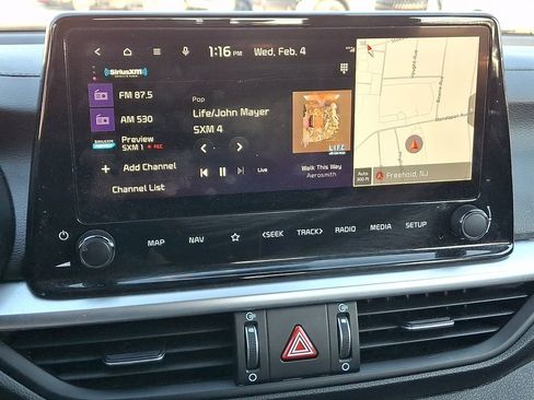 Certified 2023 Kia Forte GT-Line FWD image 17