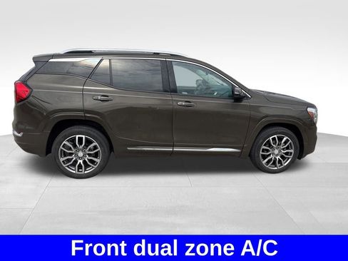 Used 2024 GMC Terrain Denali image 8