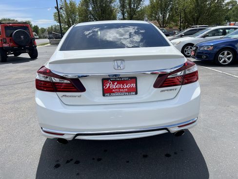 Used 2016 Honda Accord Sport image 7
