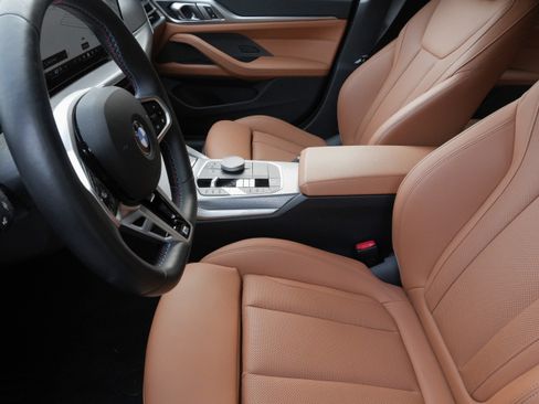 Certified 2025 BMW 440i xDrive w/ Premium Package AWD/4WD image 9