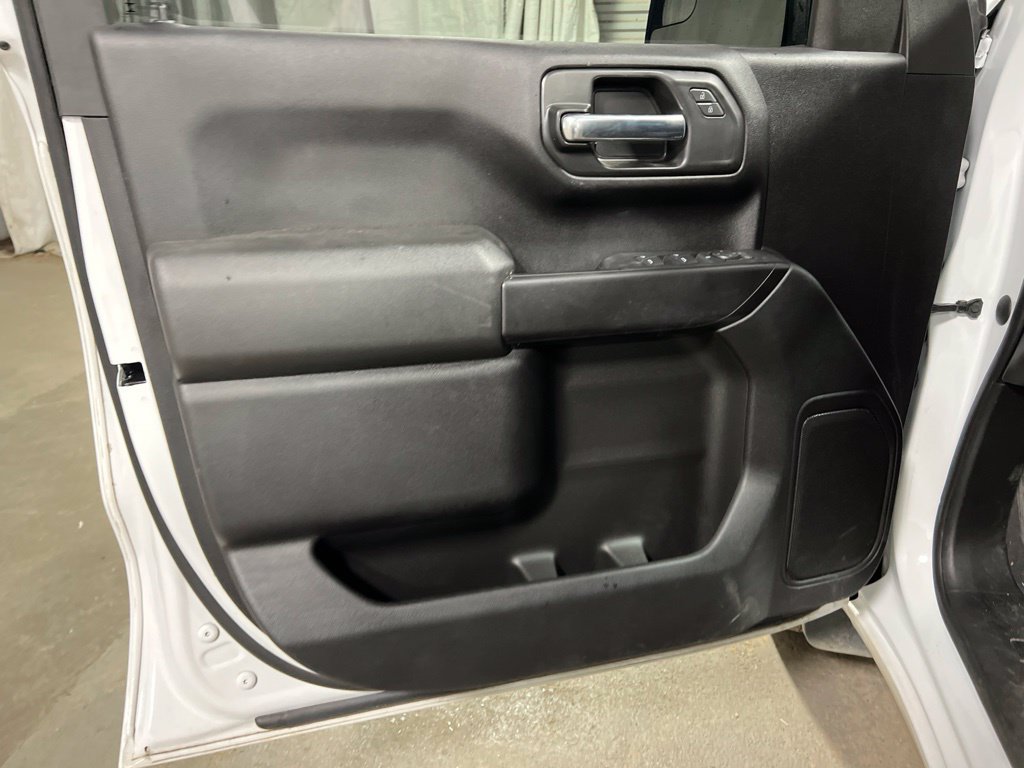 Used 2022 Chevrolet Silverado 1500 Custom AWD/4WD image 22