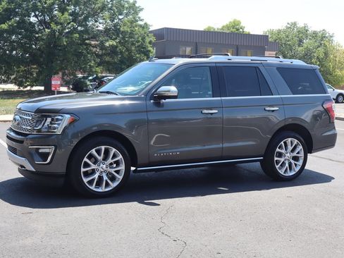 Used 2019 Ford Expedition Platinum AWD/4WD image 10