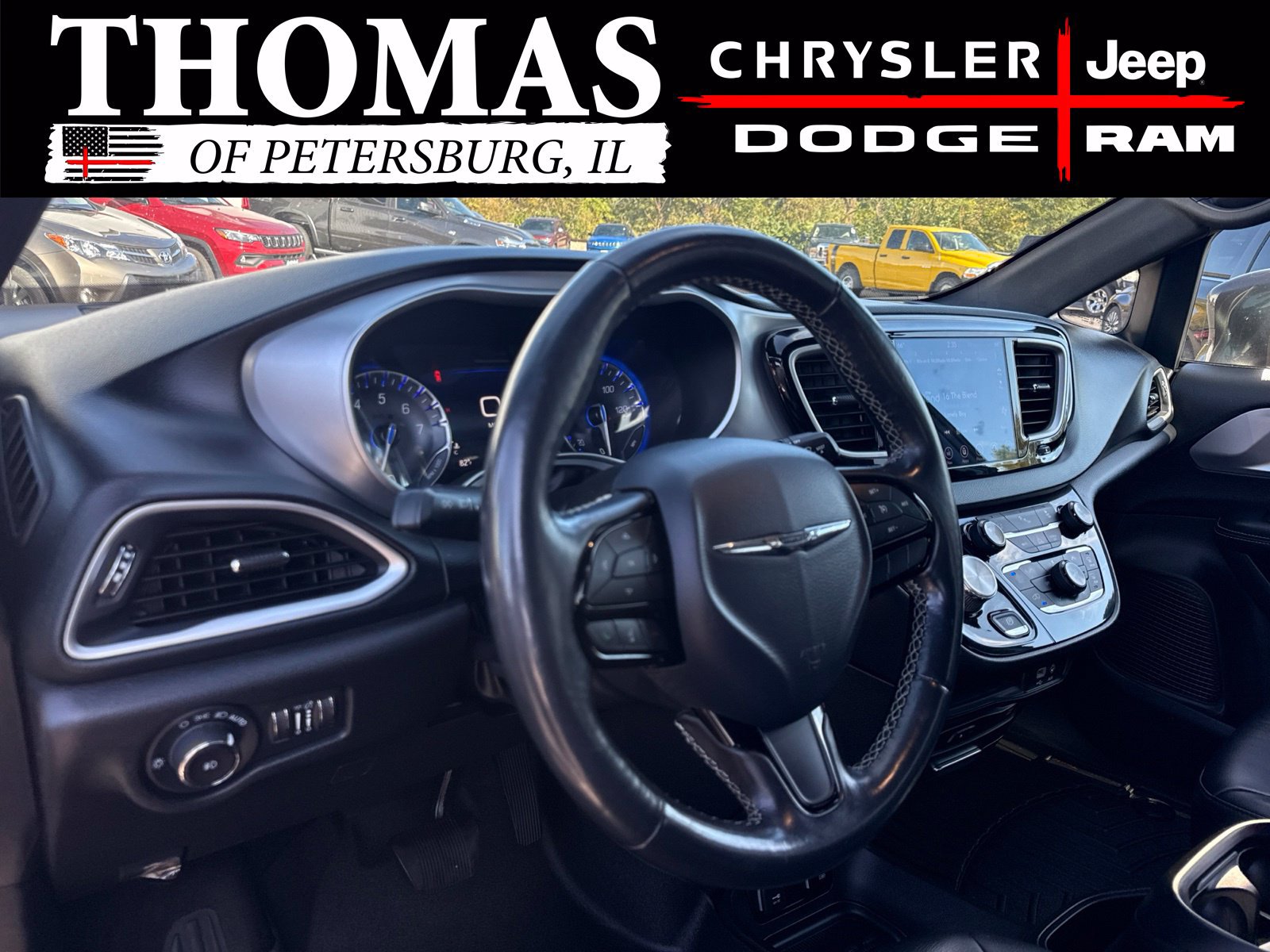 Used 2020 Chrysler Pacifica Touring-L Plus w/ S Appearance Package FWD image 12