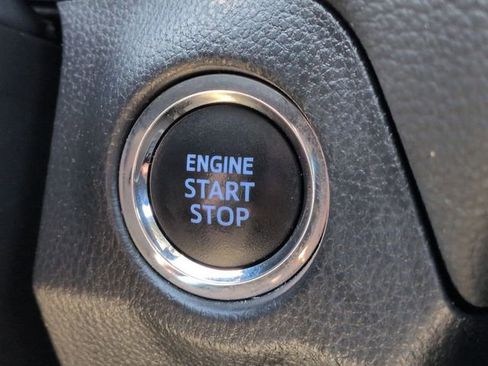 Certified 2021 Toyota RAV4 XLE AWD/4WD image 17