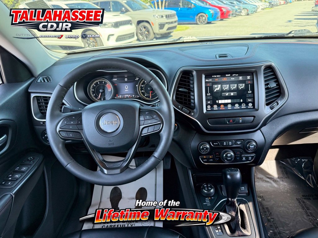 Used 2022 Jeep Cherokee Trailhawk w/ Comfort/Convenience Group AWD/4WD image 36