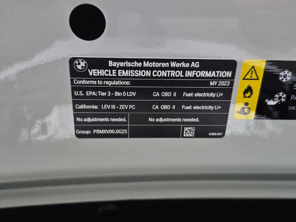 Used 2023 BMW i4 eDrive40 w/ M Sport Package RWD image 40