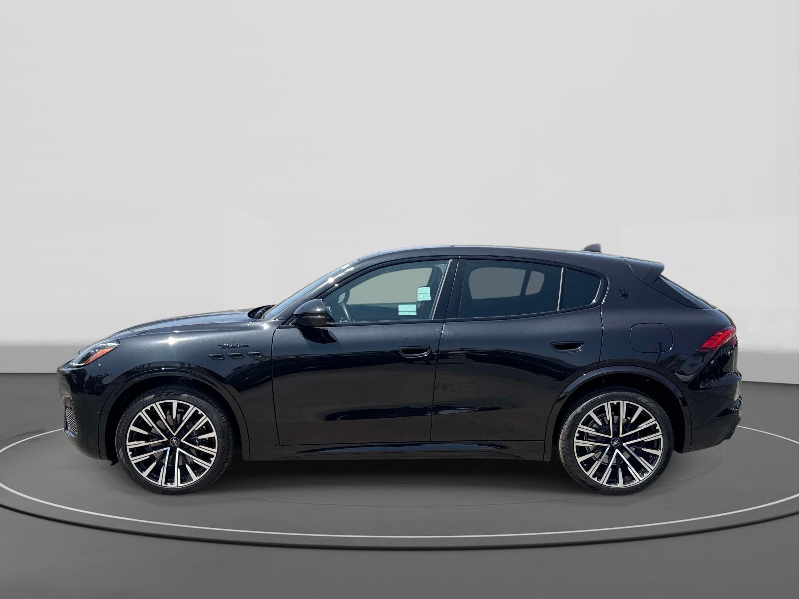Used 2025 Maserati Grecale Modena AWD/4WD image 4