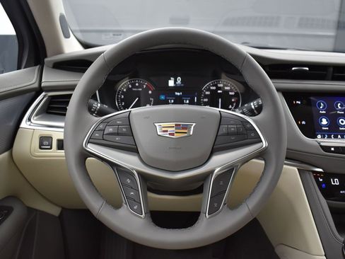 New 2025 Cadillac XT5 Premium Luxury w/ LPO, Floor Liner Package image 12