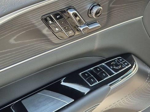 Used 2026 Cadillac Lyriq Sport AWD/4WD image 16