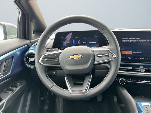 New 2026 Chevrolet Equinox EV LT FWD image 12