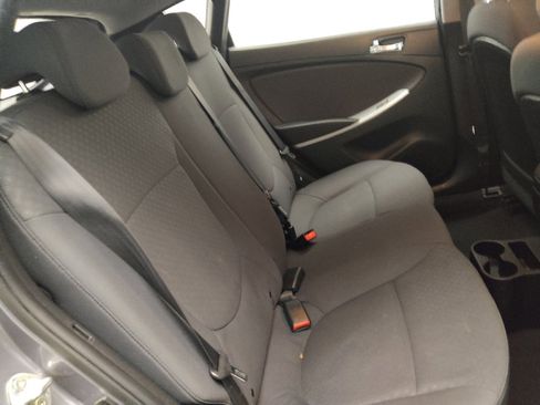 Used 2014 Hyundai Accent SE image 19