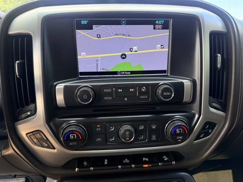Used 2017 GMC Sierra 1500 SLT w/ SLT Premium Package AWD/4WD image 21