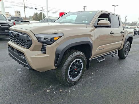 New 2026 Toyota Tacoma TRD Off-Road AWD/4WD image 3