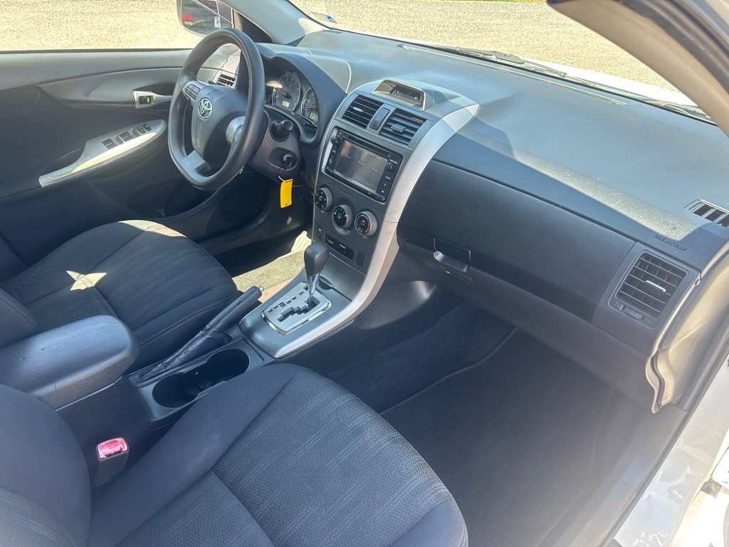 Used 2013 Toyota Corolla S FWD image 24