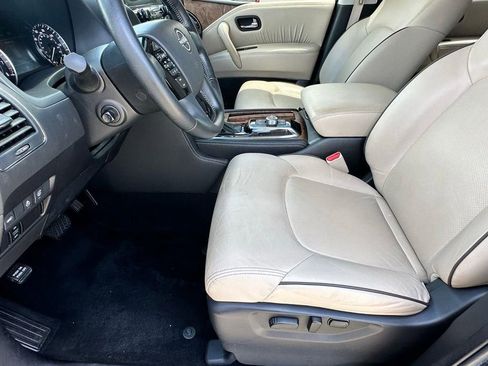Used 2024 Nissan Armada SL w/ Captain's Chairs Package RWD image 6
