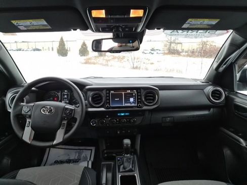 Used 2023 Toyota Tacoma TRD Off-Road image 30