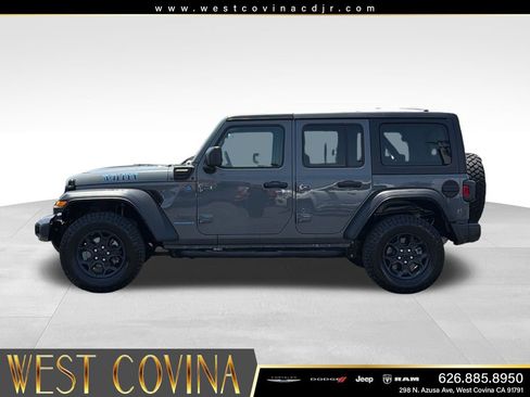 Used 2023 Jeep Wrangler Unlimited AWD/4WD image 4