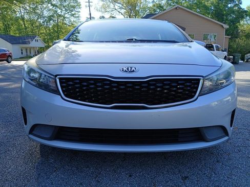Used 2017 Kia Forte LX image 3