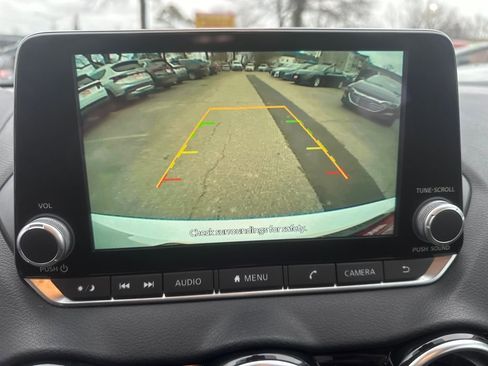 Used 2023 Nissan Sentra SV image 17