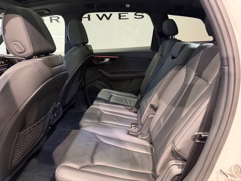 Used 2025 Audi Q7 3.0T Premium Plus AWD/4WD image 33