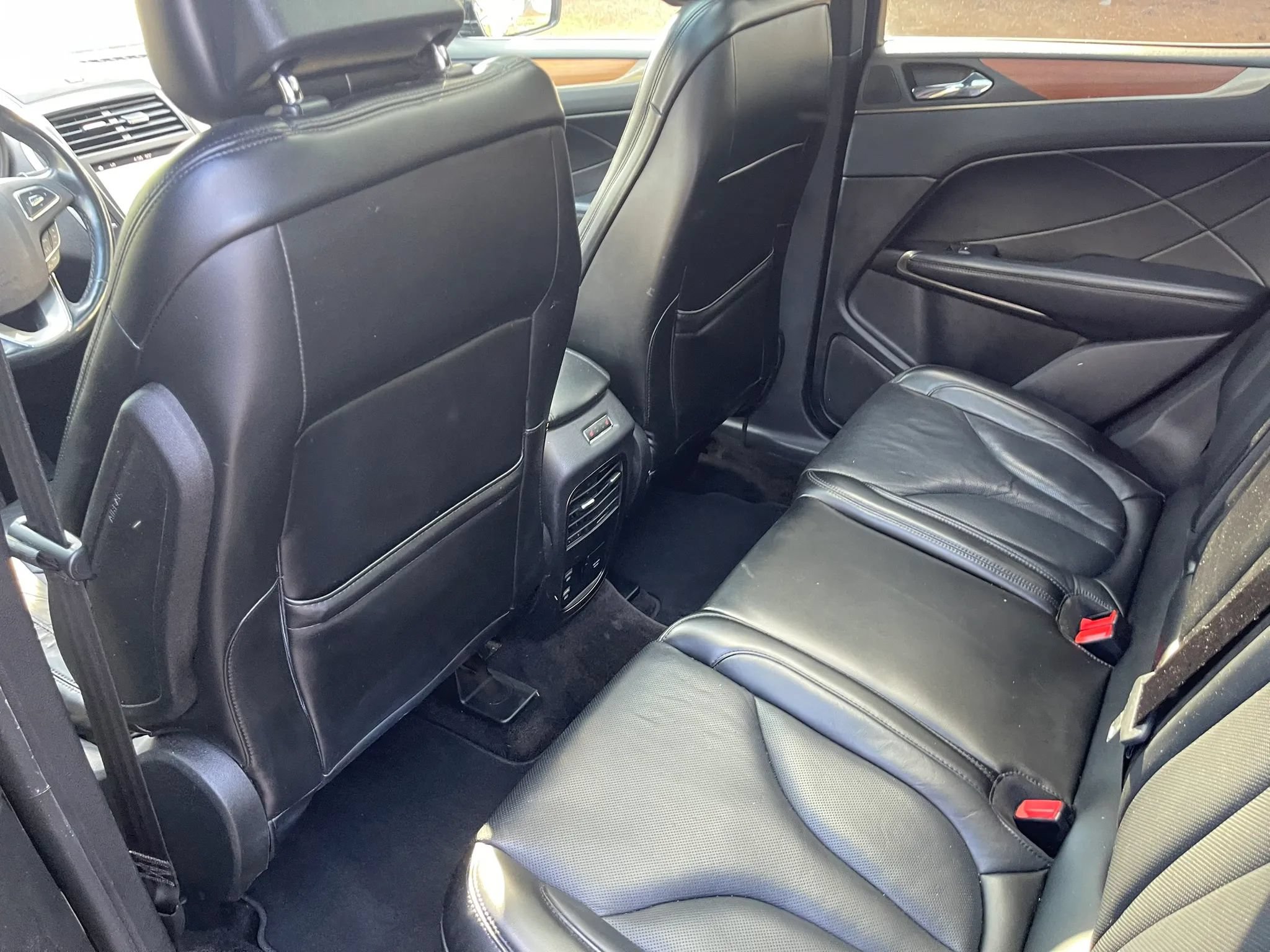 Used 2019 Lincoln MKC Reserve w/ MKC Climate Package AWD/4WD image 12