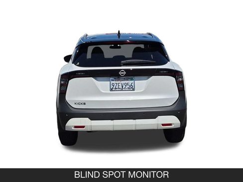 Certified 2026 Nissan Kicks SV FWD image 8