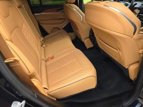 Certified 2022 Jeep Grand Cherokee Summit AWD/4WD image 13