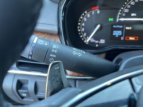 Used 2019 Cadillac CTS Luxury image 25