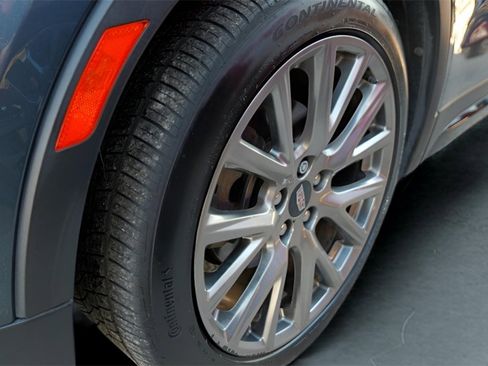 Used 2019 Cadillac XT4 Sport image 2