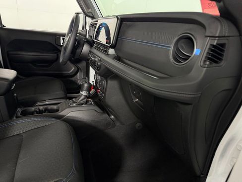 Used 2025 Jeep Wrangler Unlimited Rubicon 4xe w/ Safety Group image 32