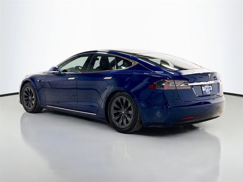 Used 2020 Tesla Model S Long Range image 4