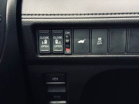 Used 2025 Honda Odyssey Sport-L image 37