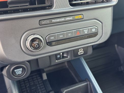 Used 2025 Ford Maverick Lariat AWD/4WD image 20