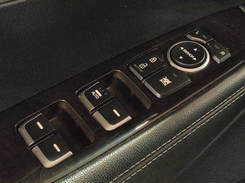 Used 2018 Kia Sorento FWD image 27