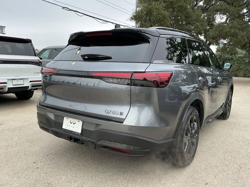 Certified 2026 INFINITI QX60 Autograph w/ Dark Cargo Package image 3