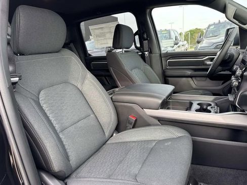 New 2026 RAM 1500 4x4 Crew Cab image 12