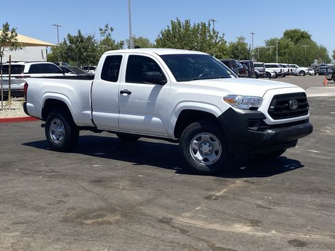 Used 2021 Toyota Tacoma SR RWD image 32
