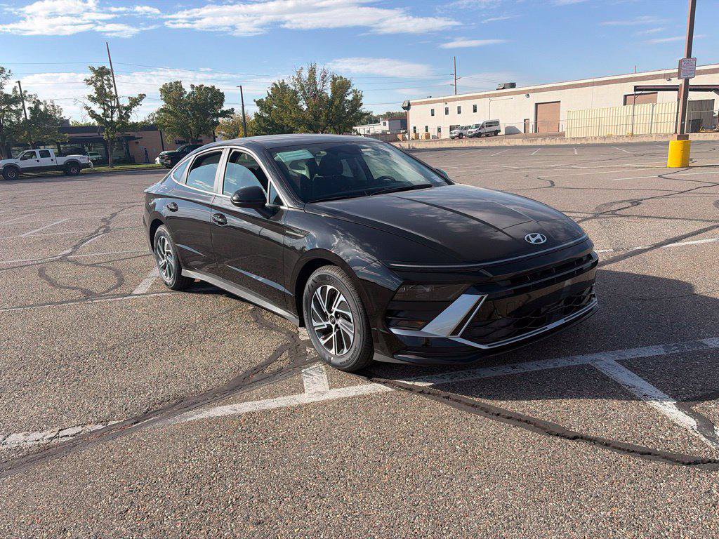 New 2027 Hyundai Sonata Blue FWD image 8