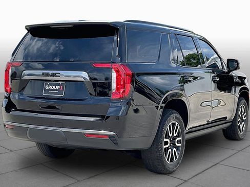 Used 2024 GMC Yukon AT4 w/ AT4 Premium Package AWD/4WD image 12