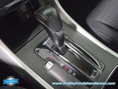 Used 2015 Honda Accord Sport image 19