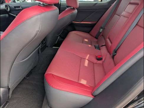 Used 2024 Lexus IS 350 F Sport RWD image 10