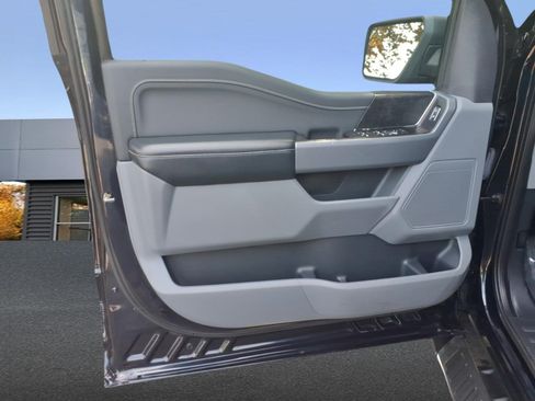 Used 2022 Ford F150 XLT w/ Equipment Group 302A High AWD/4WD image 15