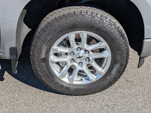 Used 2024 Chevrolet Silverado 1500 RST w/ Convenience Package II image 41