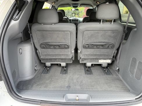 Used 2004 Dodge Grand Caravan SXT FWD image 15