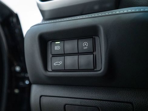 Used 2023 Toyota Highlander XLE image 20