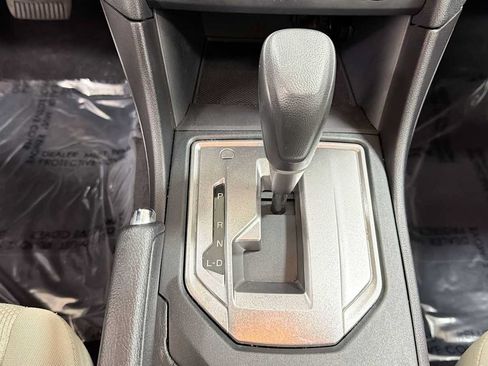 Used 2018 Subaru Impreza 2.0i AWD/4WD image 22