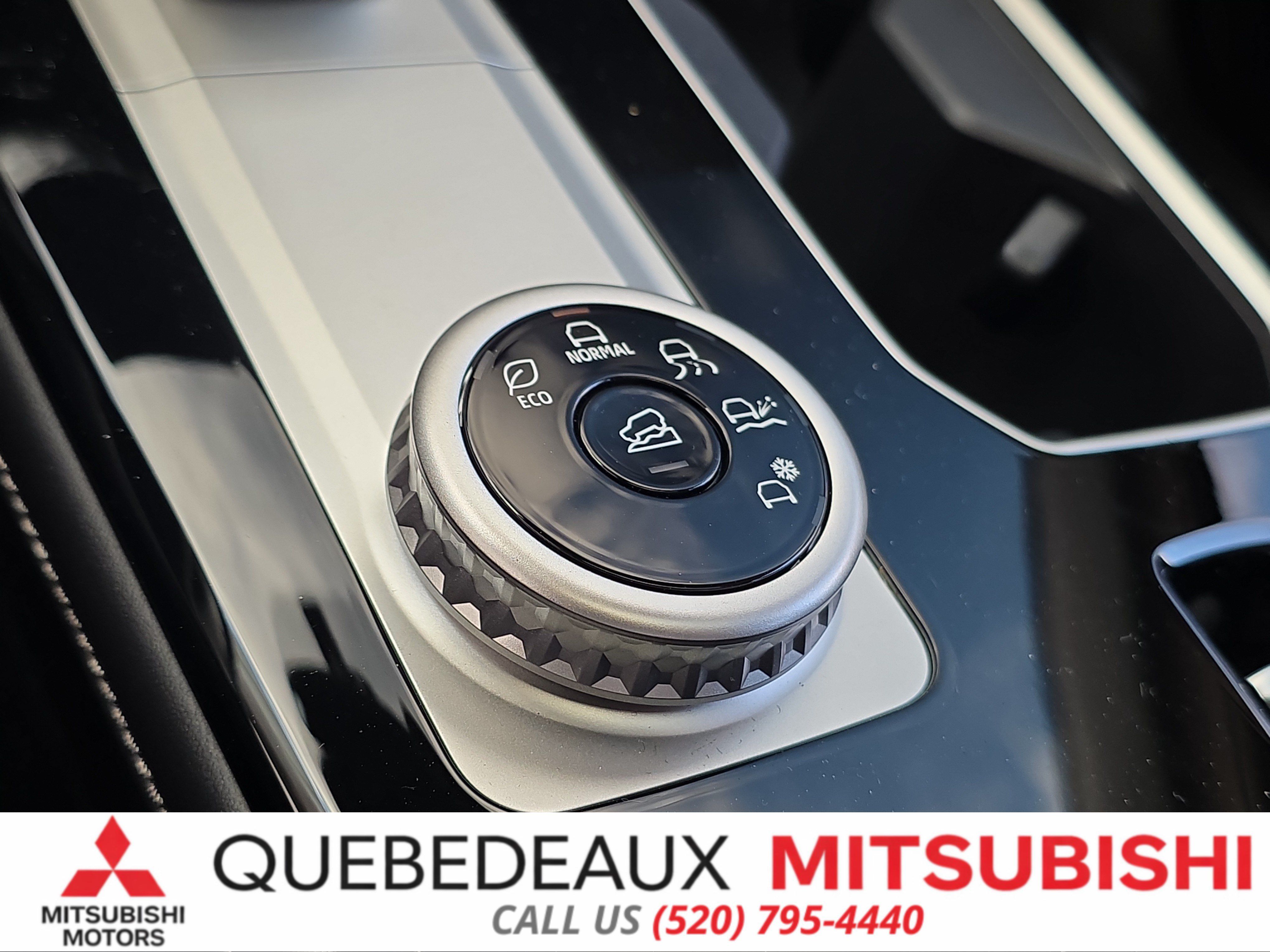 New 2026 Mitsubishi Outlander SE FWD image 24